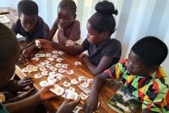 READERS-CONSTRUCTING-WORDS